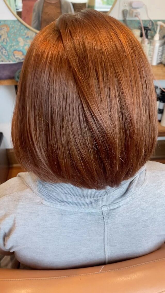 Is that your natural color? 🤫🤫🤫 @schwarzkopfusa @schwarzkopfpro